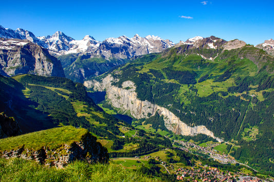 Lauterbrunnen Valley, Switzerland — Panoramic View of the Swiss Alps